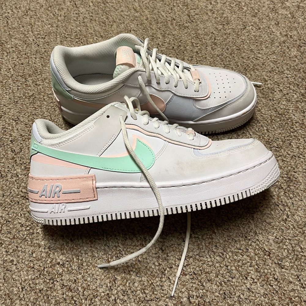 Nike Air Force 1 Shadow: White, pink, mint